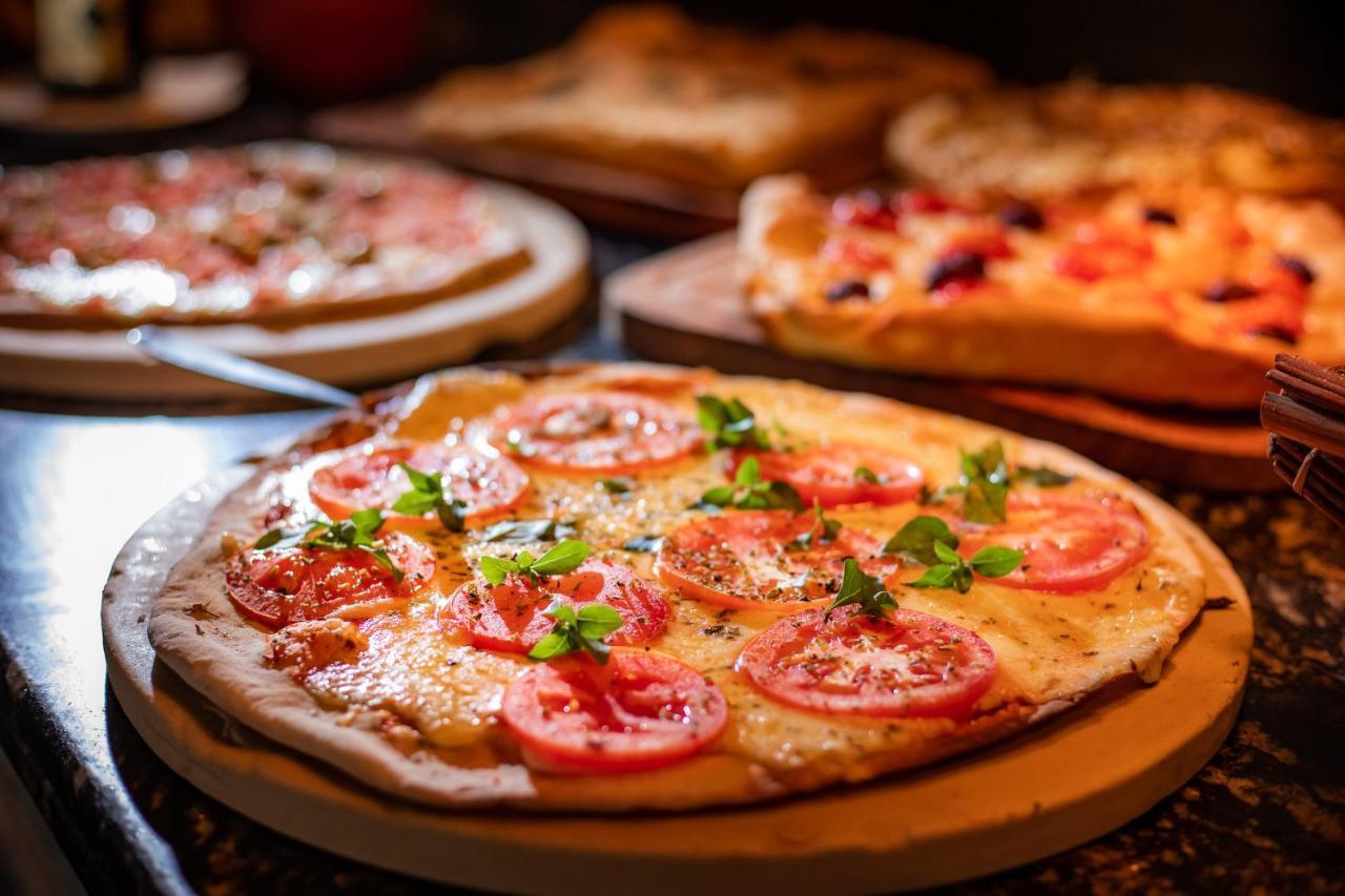 La Torre Resort All Inclusive Porto Seguro Exteriér fotografie Pizza